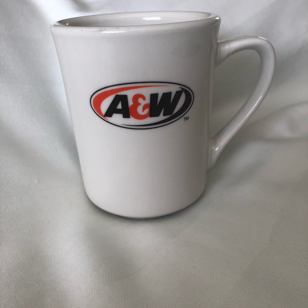 A & W MUG - 12 oz - Set of TWO CERAMIC RARE DESIGN - BRAND NEW - 4”tall x3” wide